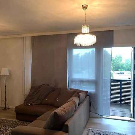 Spacious Next To Metro, Beach, Shopping Centre